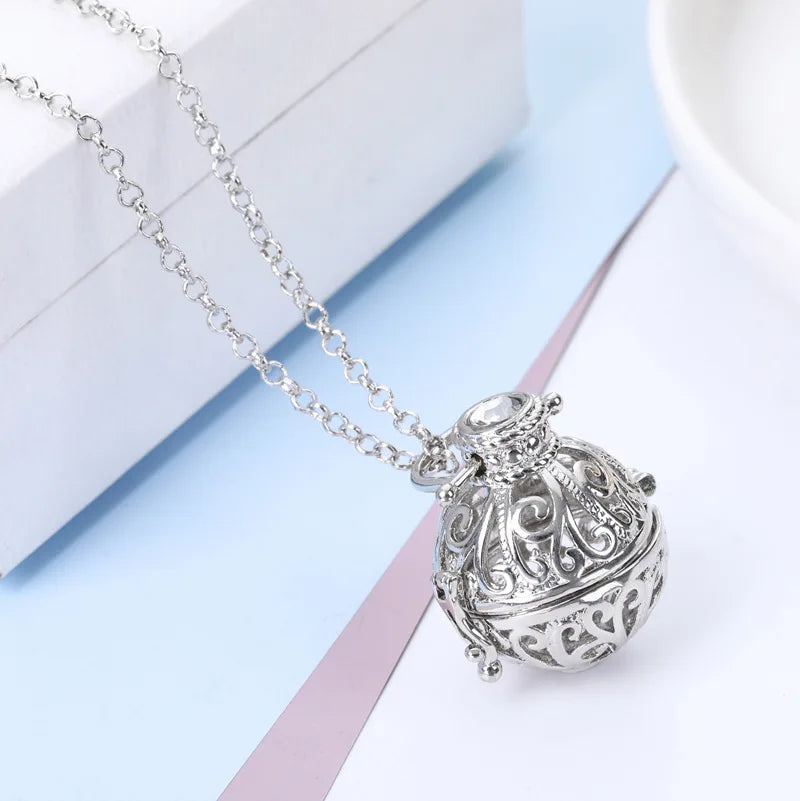 Aromatherapy Perfume Essential Oil Necklace Brass Smell Good Aroma Oil Diffuser Pendant Necklaces Gift Fashion Jewelry for Women