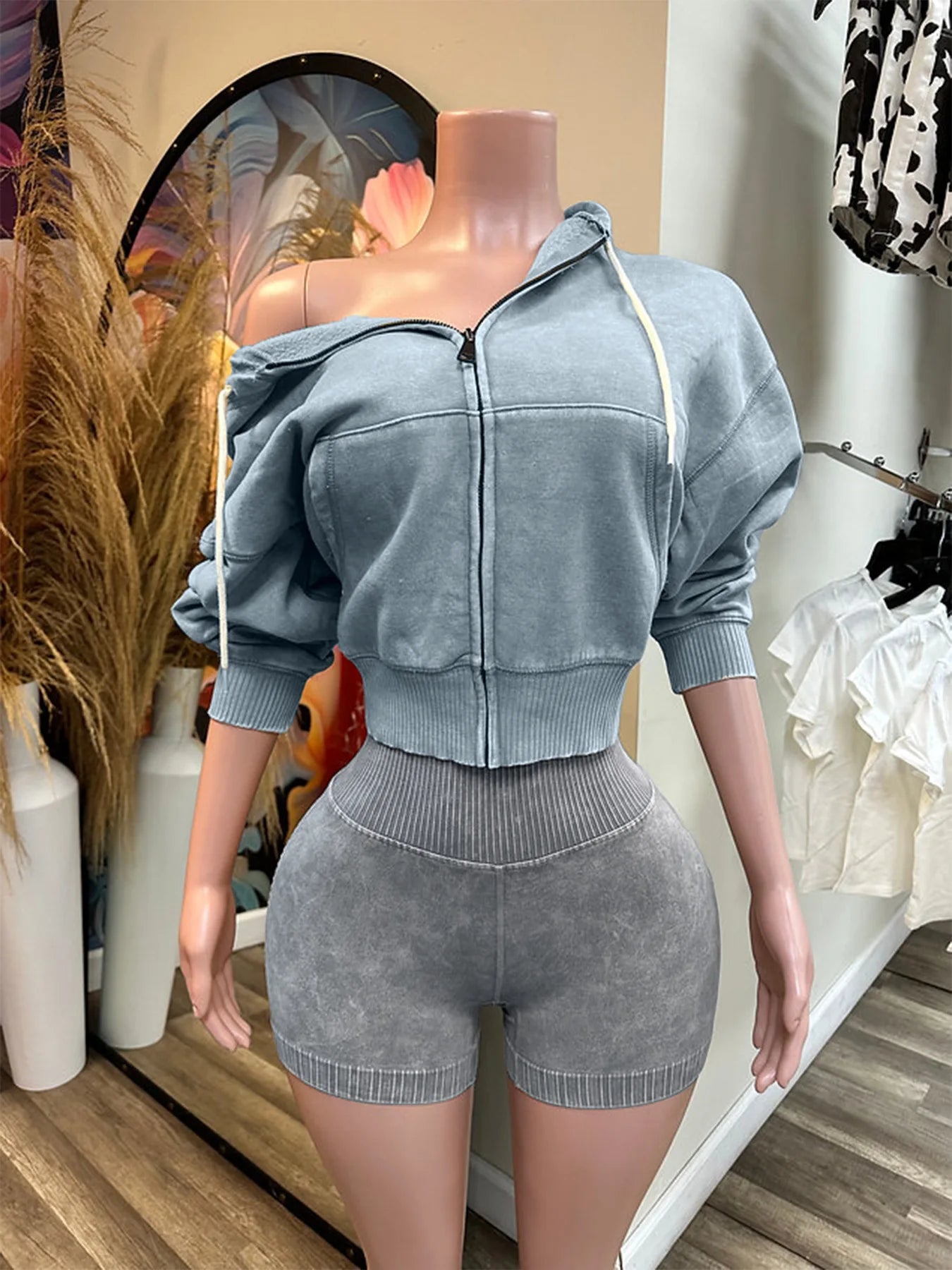 2026 Trending Spring Women Fleece Hoody and Shorts Two Pieces Sets Jogger Sets Tracksuits