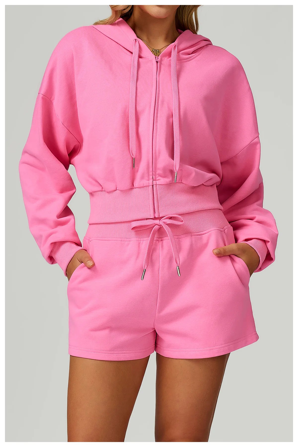 Women's Zippered Short Sweatshirt Hoodie for Autumn-Loose Fit Casual Sports Outfit for Running and Gym Wear