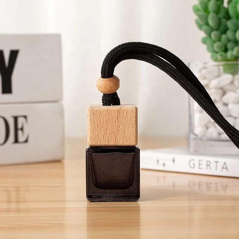 6ml Square Shaped Black Perfume Glass Bottle Hanging Car Pendant Perfume Essence Oil Bottle Mini Aromatherapy Bottle