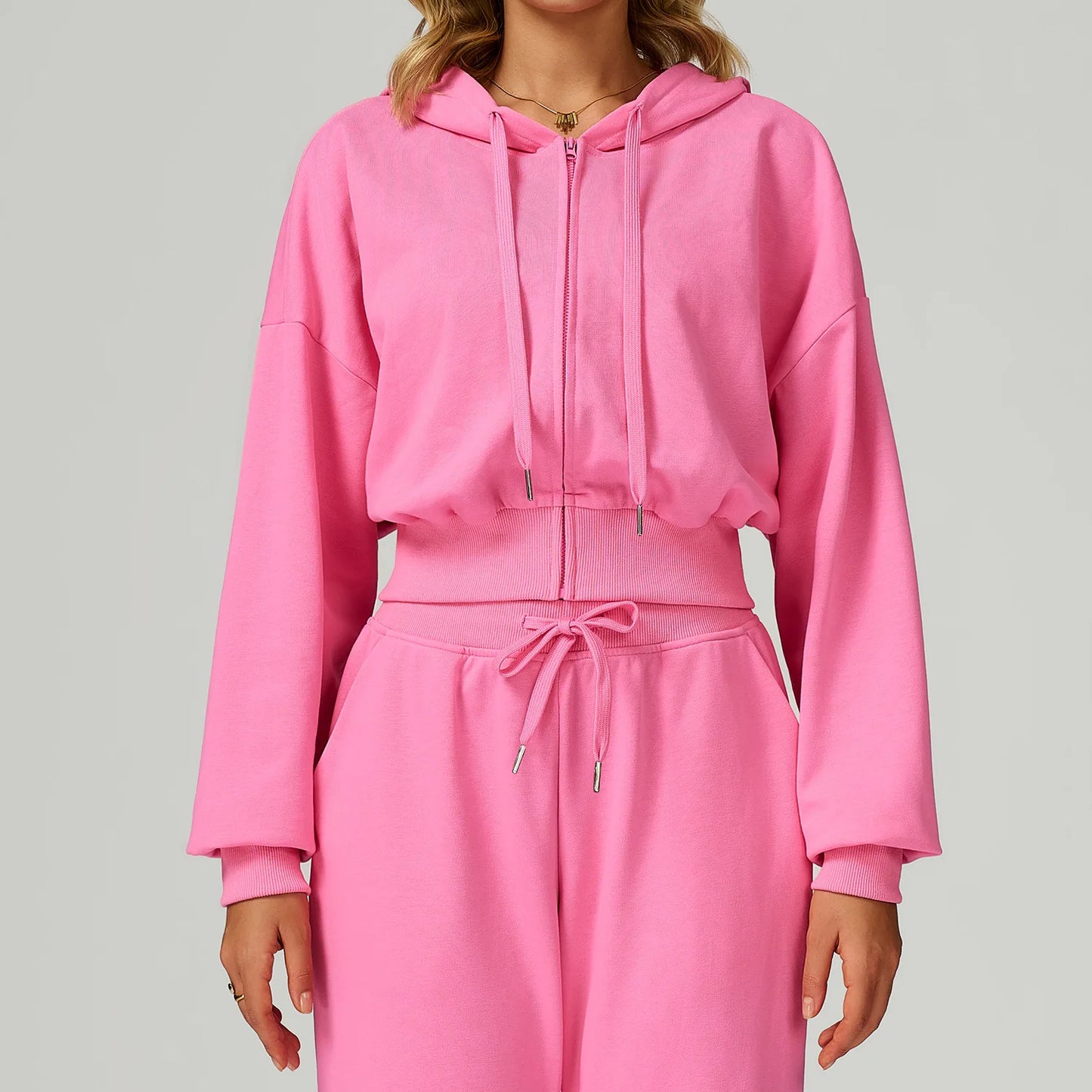 Women's Zippered Short Sweatshirt Hoodie for Autumn-Loose Fit Casual Sports Outfit for Running and Gym Wear