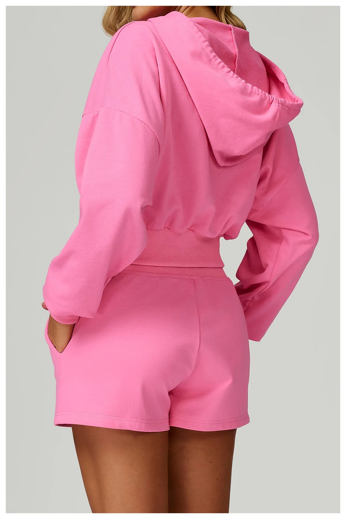 Women's Zippered Short Sweatshirt Hoodie for Autumn-Loose Fit Casual Sports Outfit for Running and Gym Wear