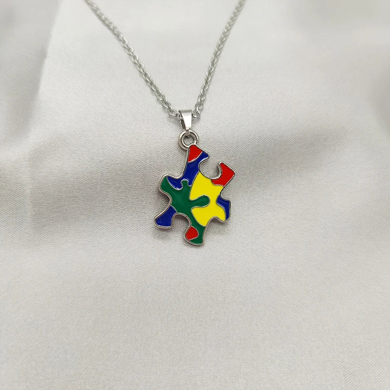 Manufacturer Enamel Jigsaw Puzzle Pieces Charm Autism Speaks Awareness Necklace Jewelry Rhinestone Pendant Necklaces