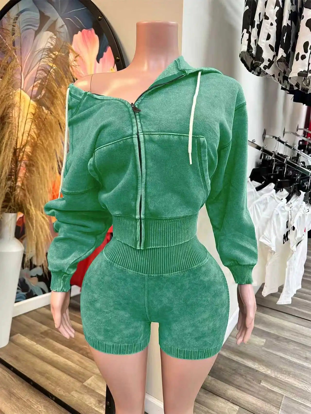 2026 Trending Spring Women Fleece Hoody and Shorts Two Pieces Sets Jogger Sets Tracksuits