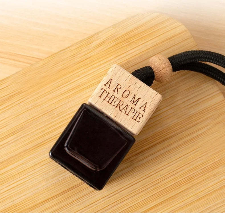 6ml Square Shaped Black Perfume Glass Bottle Hanging Car Pendant Perfume Essence Oil Bottle Mini Aromatherapy Bottle