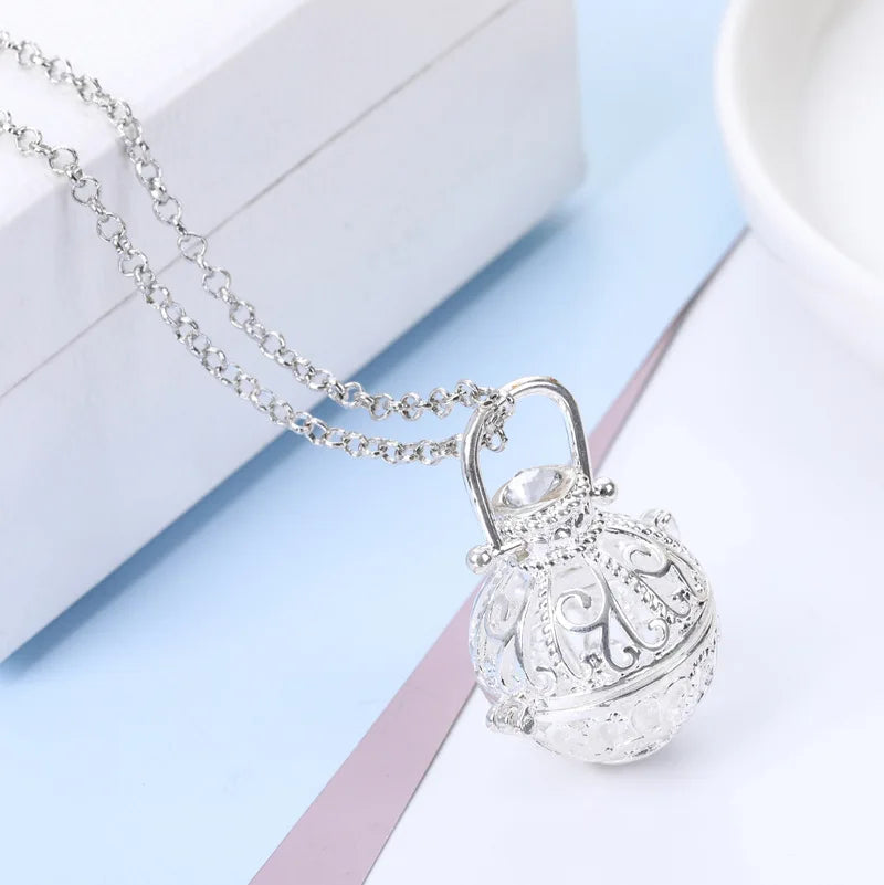 Aromatherapy Perfume Essential Oil Necklace Brass Smell Good Aroma Oil Diffuser Pendant Necklaces Gift Fashion Jewelry for Women