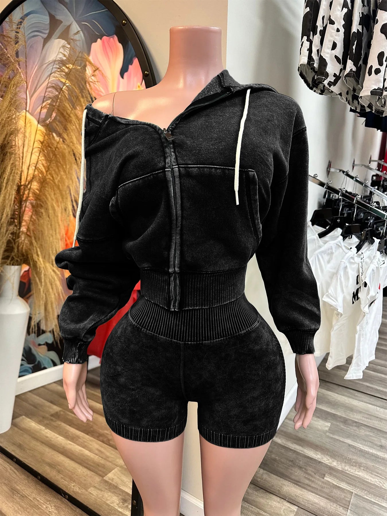 2026 Trending Spring Women Fleece Hoody and Shorts Two Pieces Sets Jogger Sets Tracksuits