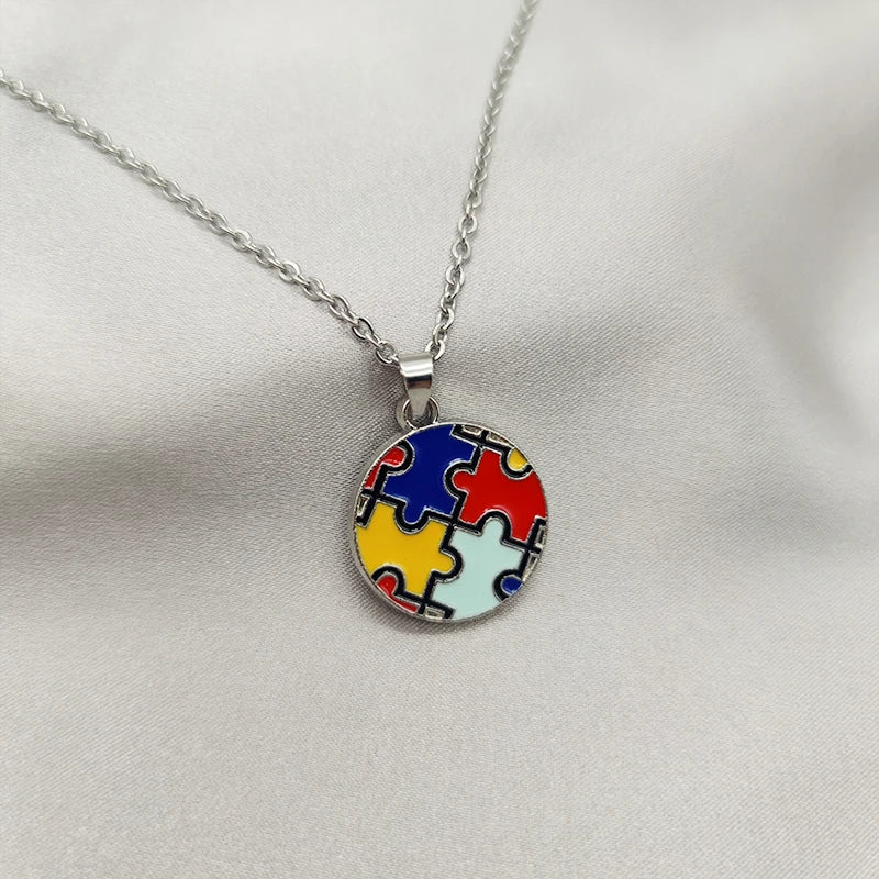 Manufacturer Enamel Jigsaw Puzzle Pieces Charm Autism Speaks Awareness Necklace Jewelry Rhinestone Pendant Necklaces