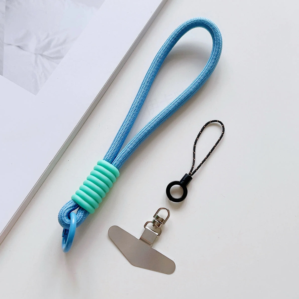 Simple Silicone Mobile Phone Lanyard, Wrist Short Rope, Hardware Rotating Hanging Piece, Multi-Functional Universal Wristband