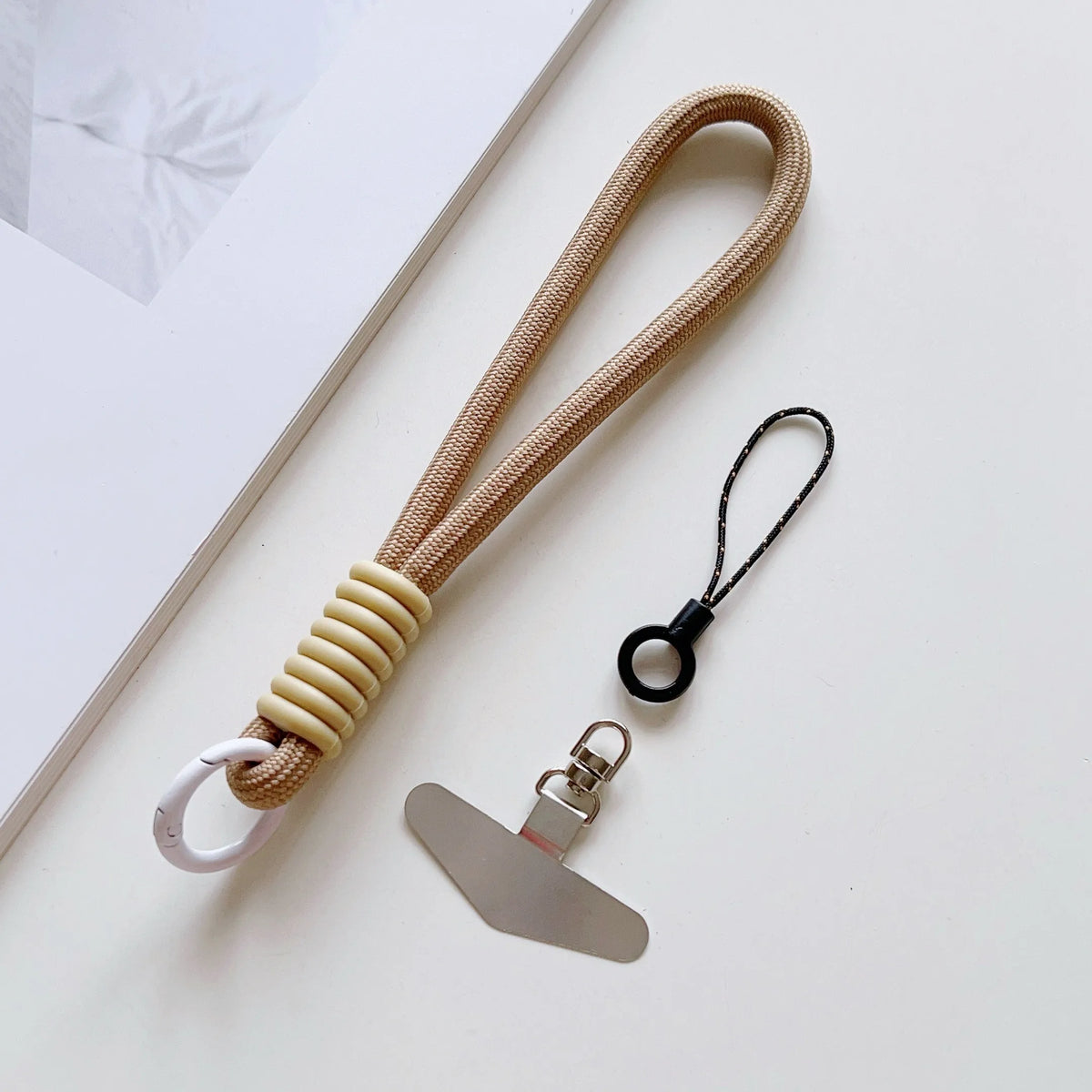 Simple Silicone Mobile Phone Lanyard, Wrist Short Rope, Hardware Rotating Hanging Piece, Multi-Functional Universal Wristband