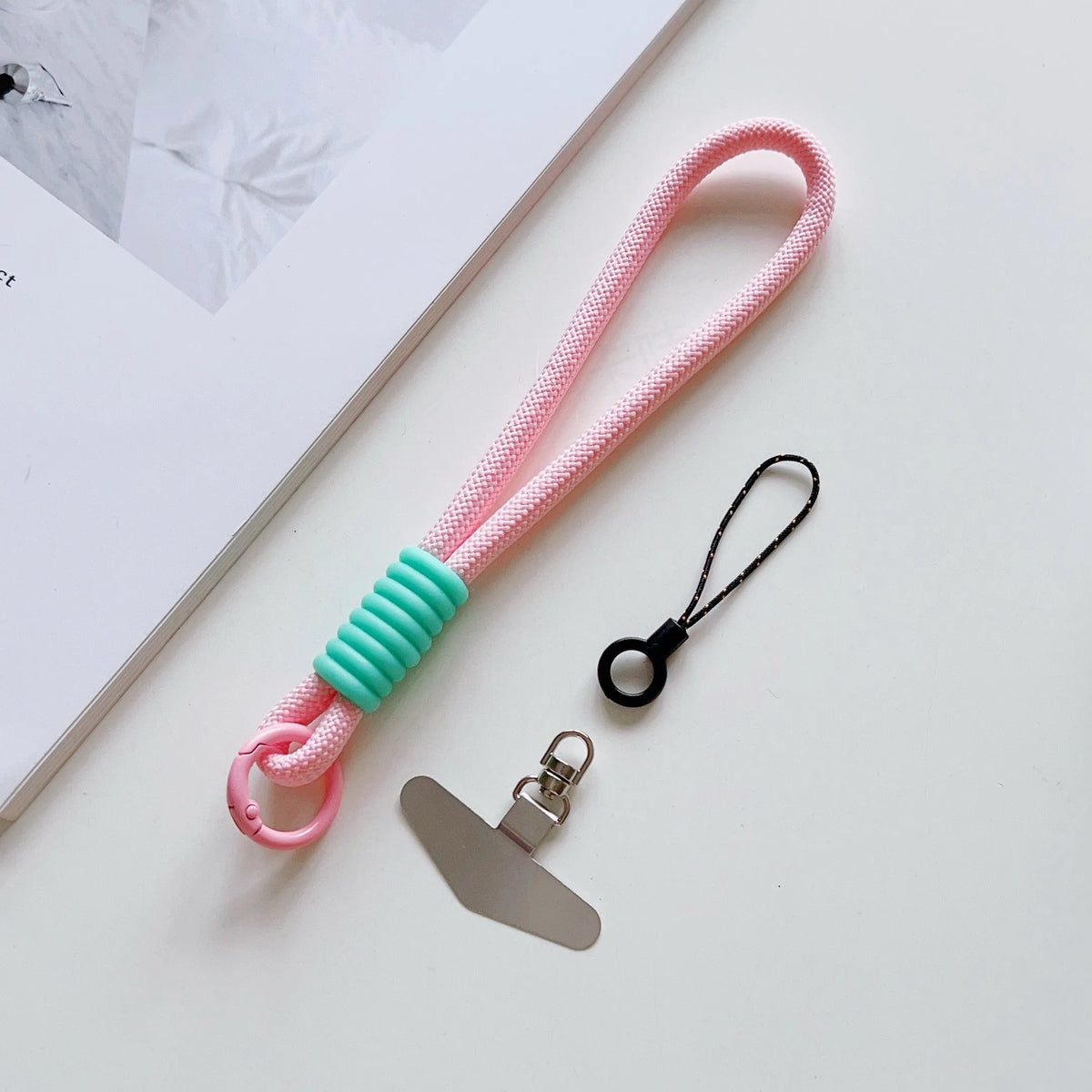 360° Rotating Mobile Phone Lanyard, Wrist Short Lanyard, Dopamine Universal Bracelet, Metal Anti-loss Lanyard，Phone charm