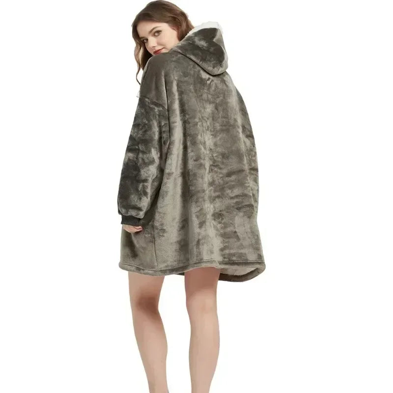 Winter Blanket Hoodie Oversized Warm Wearable Blankets 850grams Microfiber Plush Pullover Robe Fleece Blanket Sweatshirt Women