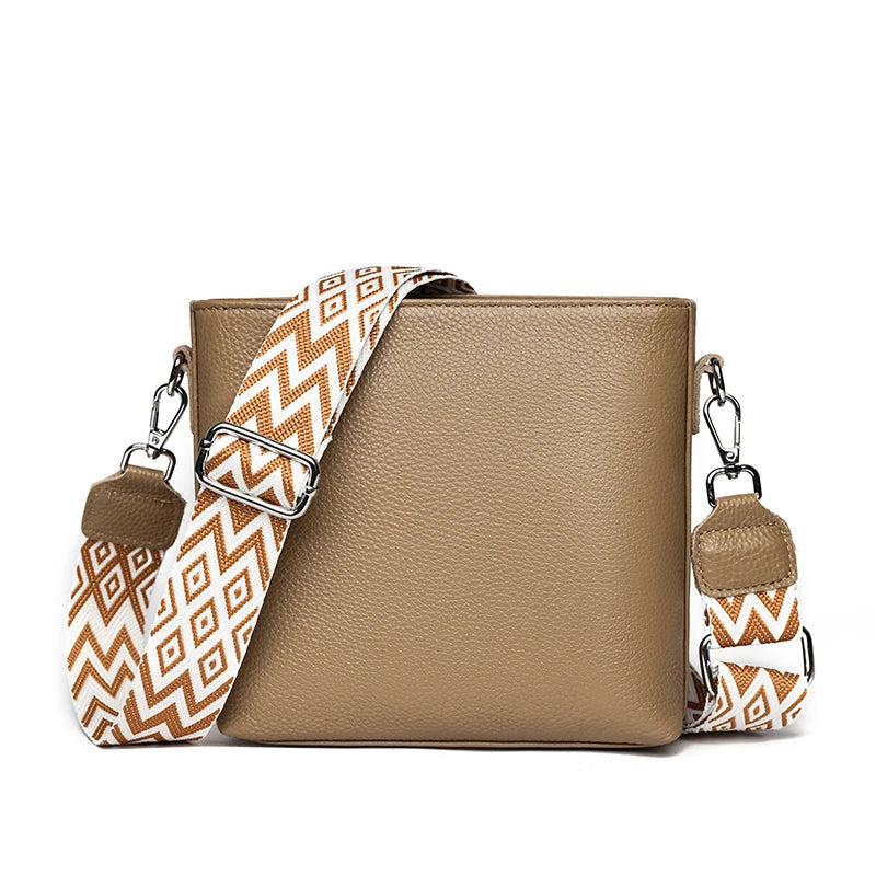 100% Genuine Leather Crossbody Bag Women Fashion Wide Strap Shoulder Bag Ladies Cowhide Messenger Bag Small Handbag and Purse