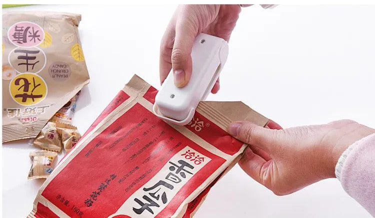 Portable Mini Heat Sealer Handheld Plastic Snack Bag Sealer Household Food Storage Packaging Sealing Machine
