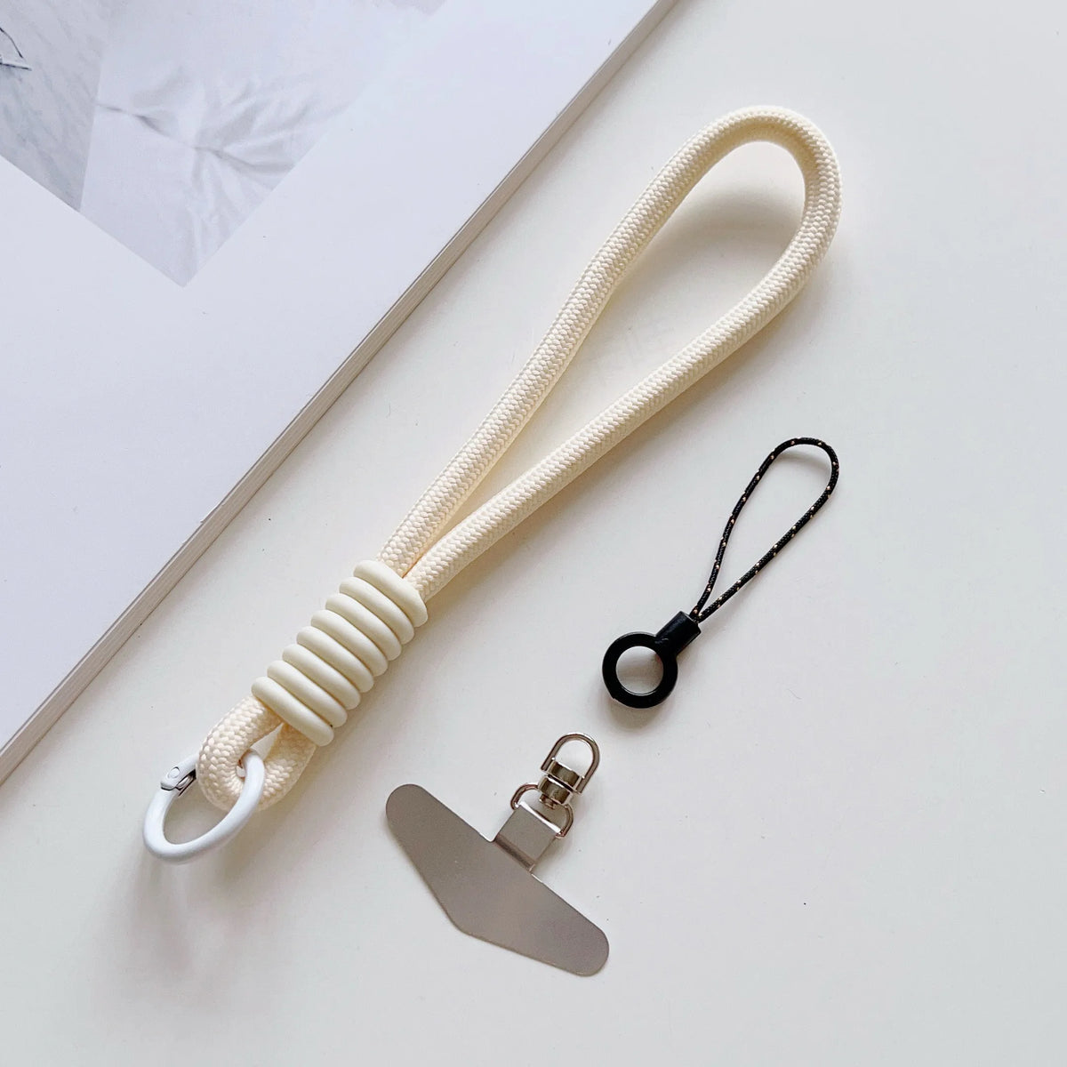 360° Rotating Mobile Phone Lanyard, Wrist Short Lanyard, Dopamine Universal Bracelet, Metal Anti-loss Lanyard，Phone charm