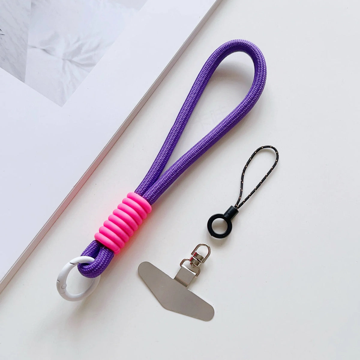 360° Rotating Mobile Phone Lanyard, Wrist Short Lanyard, Dopamine Universal Bracelet, Metal Anti-loss Lanyard，Phone charm