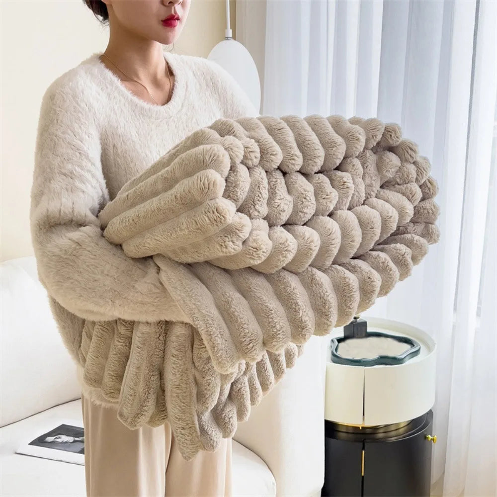 New Double Sided Warm Blanket Warm Breathable Throw Blanket Skin-Friendly Solid Color Striped Blankets
