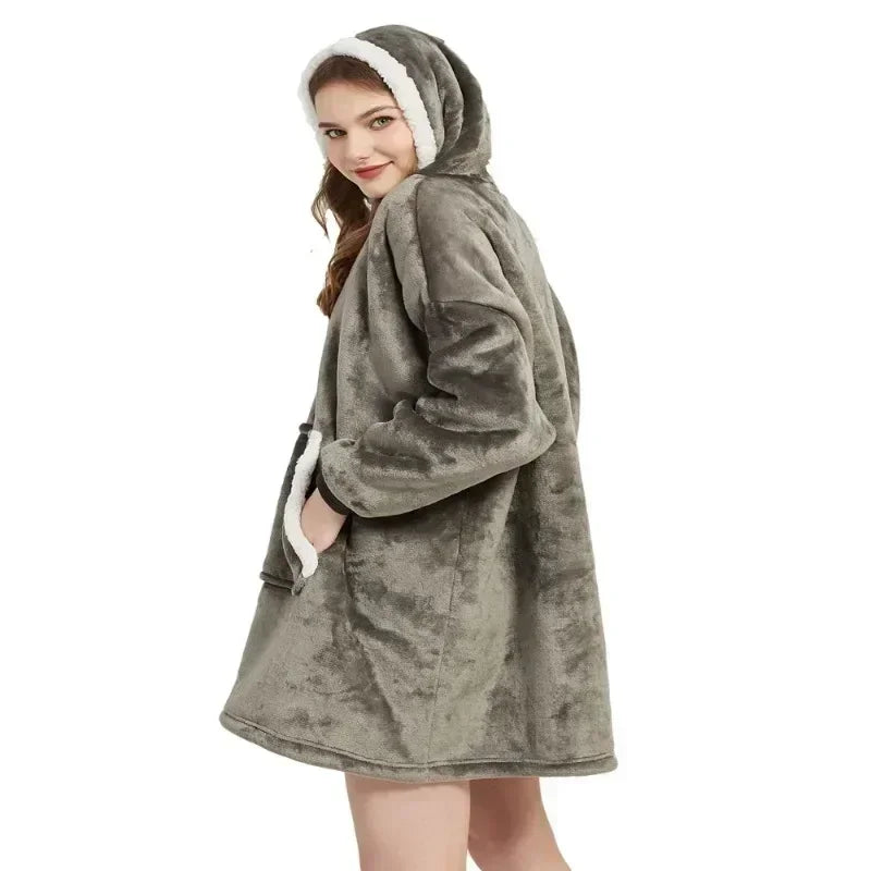 Winter Blanket Hoodie Oversized Warm Wearable Blankets 850grams Microfiber Plush Pullover Robe Fleece Blanket Sweatshirt Women