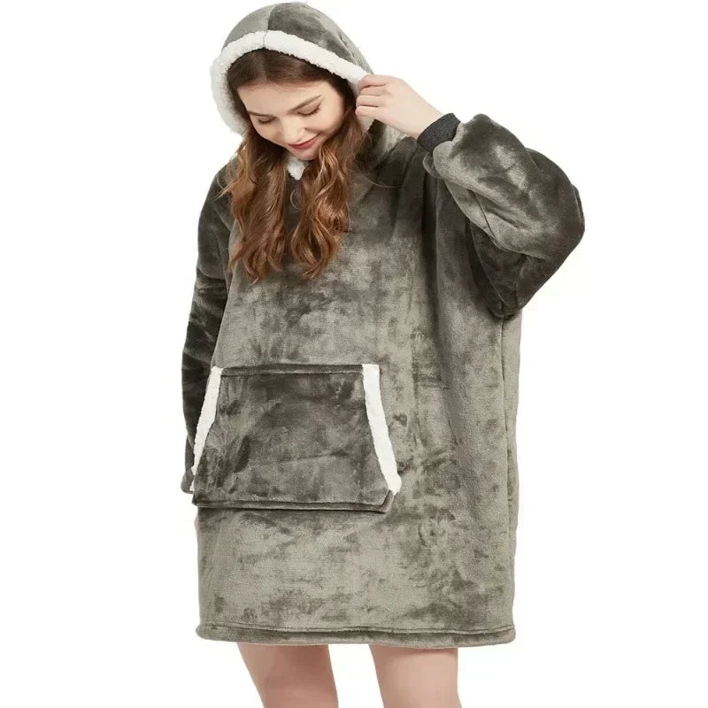 Winter Blanket Hoodie Oversized Warm Wearable Blankets 850grams Microfiber Plush Pullover Robe Fleece Blanket Sweatshirt Women