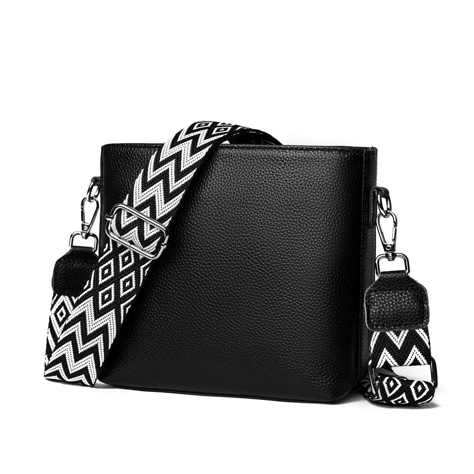 100% Genuine Leather Crossbody Bag Women Fashion Wide Strap Shoulder Bag Ladies Cowhide Messenger Bag Small Handbag and Purse
