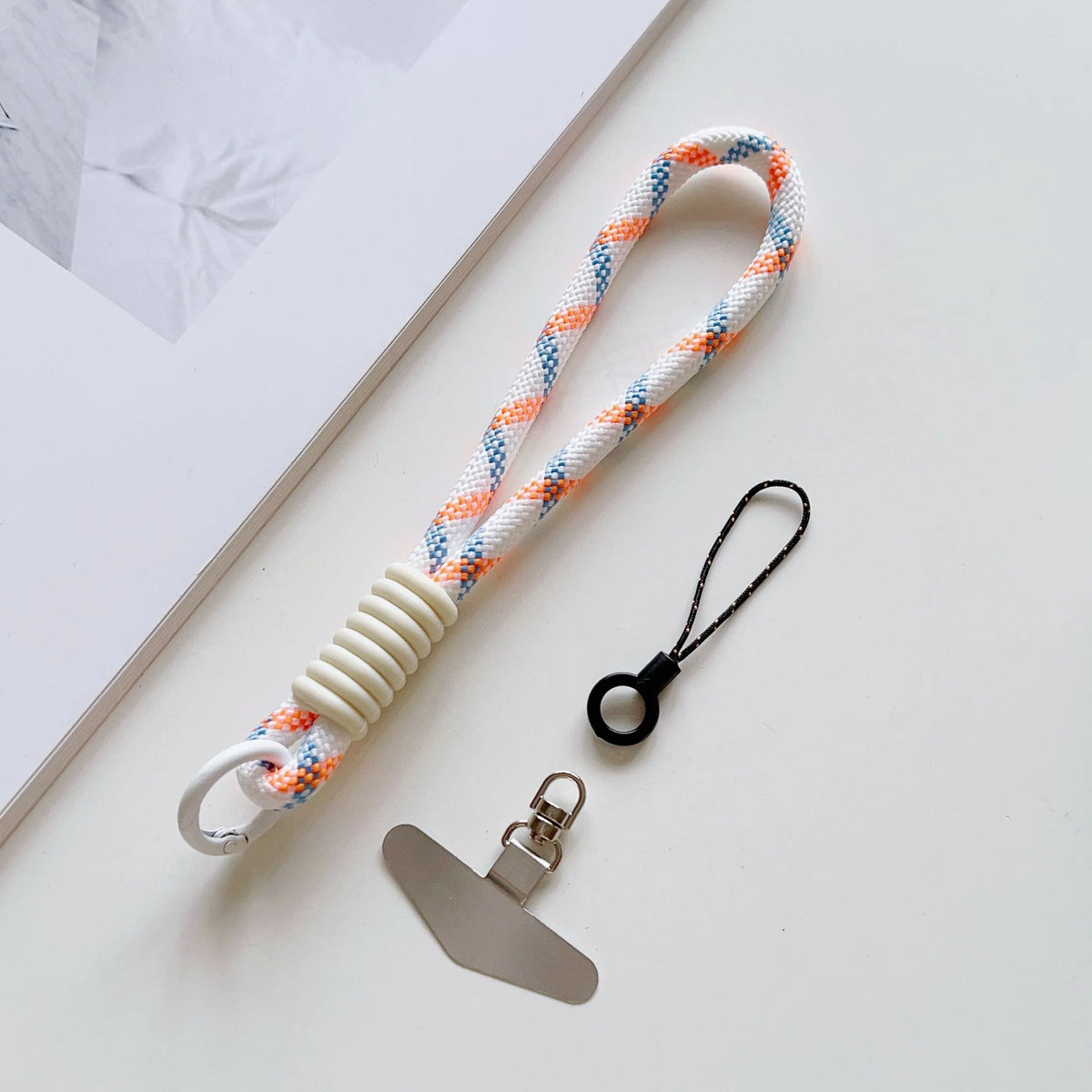 360° Rotating Mobile Phone Lanyard, Wrist Short Lanyard, Dopamine Universal Bracelet, Metal Anti-loss Lanyard，Phone charm